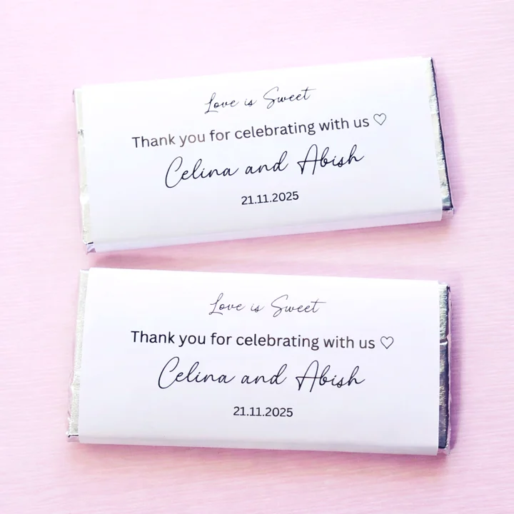 Personalised chocolate bars with wedding bonbonniere wrappers
