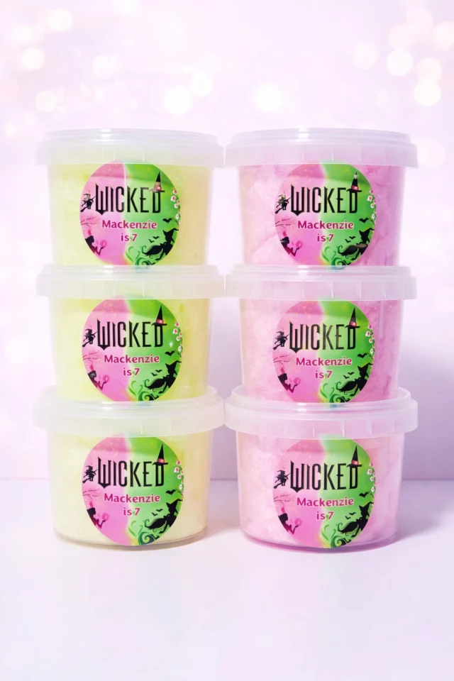 ✨ A little Wicked magic in every tub 💚💗