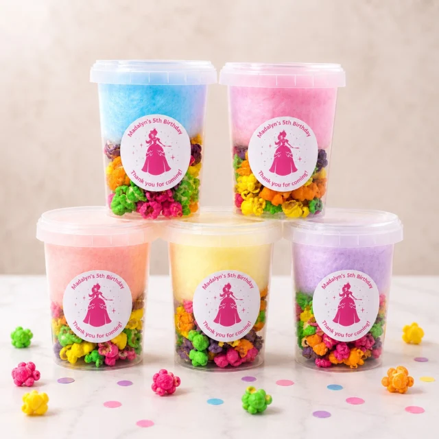 ✨ Personalised Fun Tub party favours for magical celebrations 🌈 🍿
Our Fun Tub combines fluffy fairy floss with colourful popcorn for the ultimate party treat 🎉 Perfect for princess birthdays, kids parties & themed celebrations!

🎀 Free personalised stickers
🌈 Fairy floss & popcorn combo tubs
📦 Australia-wide shipping
💕 Made fresh to order

Shop now:
www.flossty.com.au

#personalisedpartyfavours #fairyfloss #personalisedfairyfloss #popcornpartyfavours #fairyflossandpopcorn #birthdaypartyfavours #princessparty #princessbirthday #kidsbirthdayparty #custompartyfavours #partyfavoursaustralia #themedpartyfavours #birthdayideas #birthdayinspo #customlabels #partytreats #personalisedtreats #smallbusinessaustralia #flosstytreats